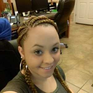 Meet your Posher, Carlisha